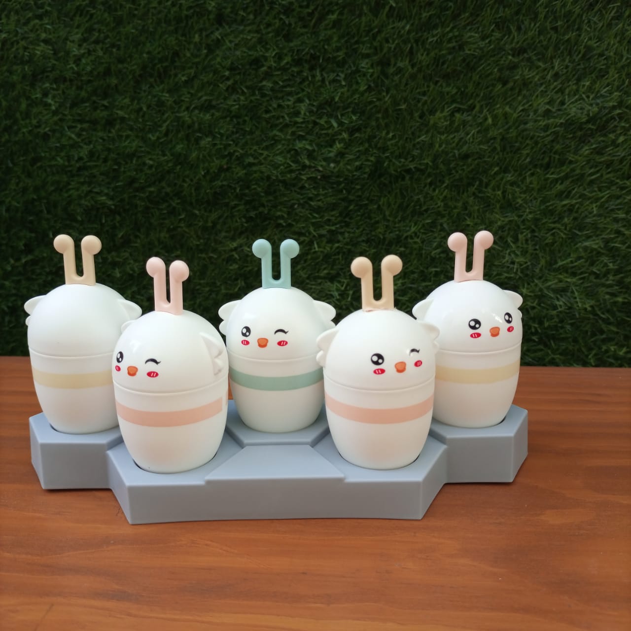 Ice Chicks Lolly Mould - waseeh.com