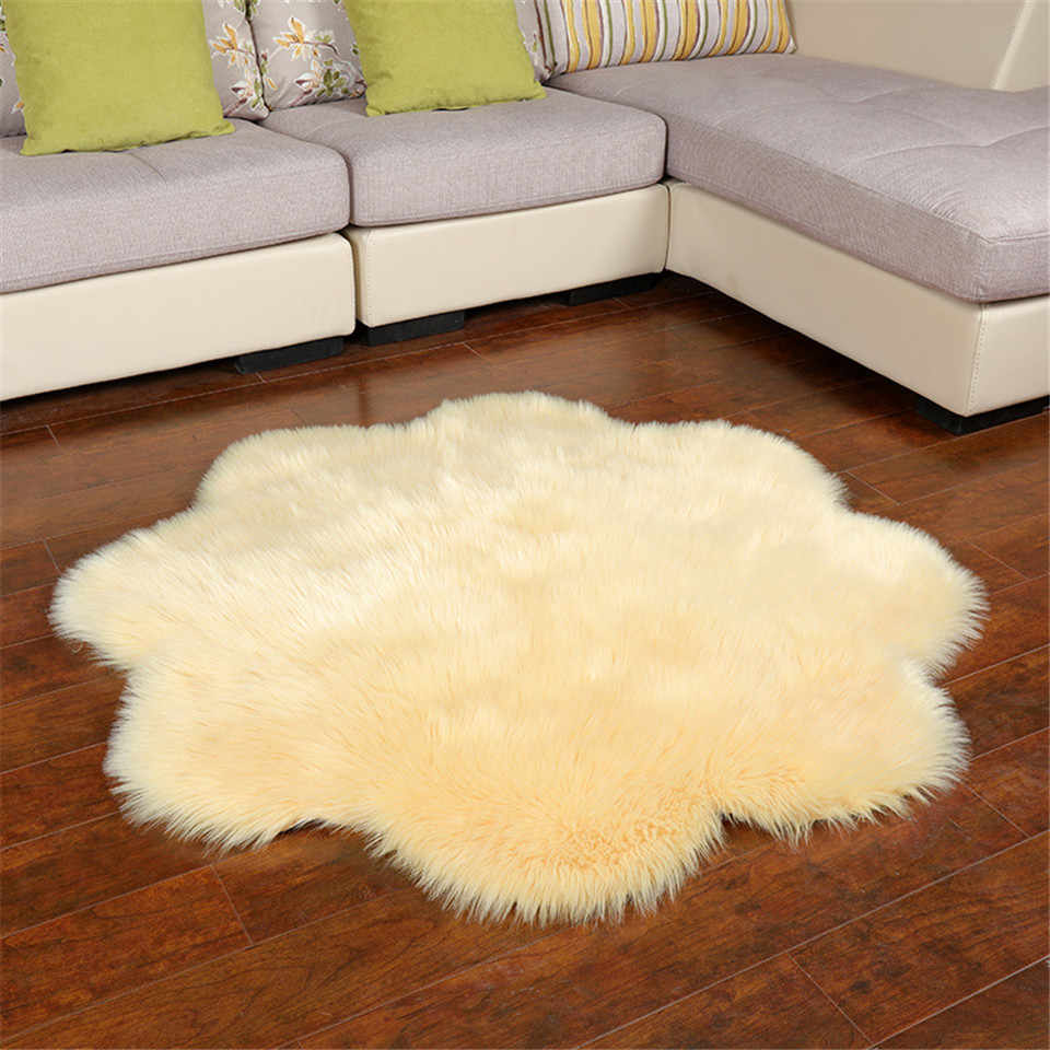 Flower Furry Rugs (4' x 4') – Azhaan Online Store