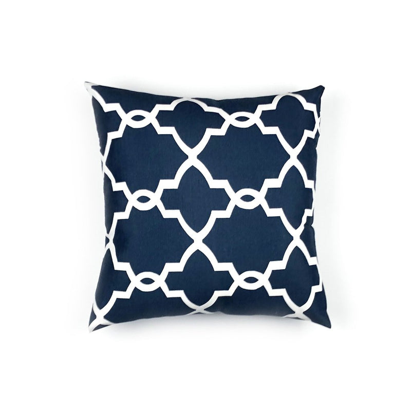 Chain Design - Throw Pillow Cover - waseeh.com