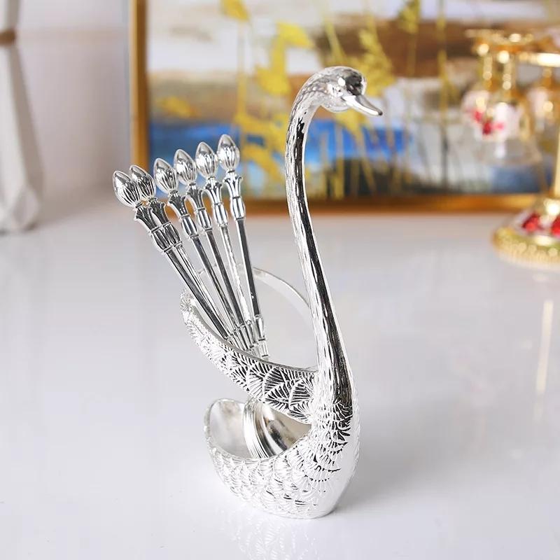 Classy Swan Spoon Set - waseeh.com