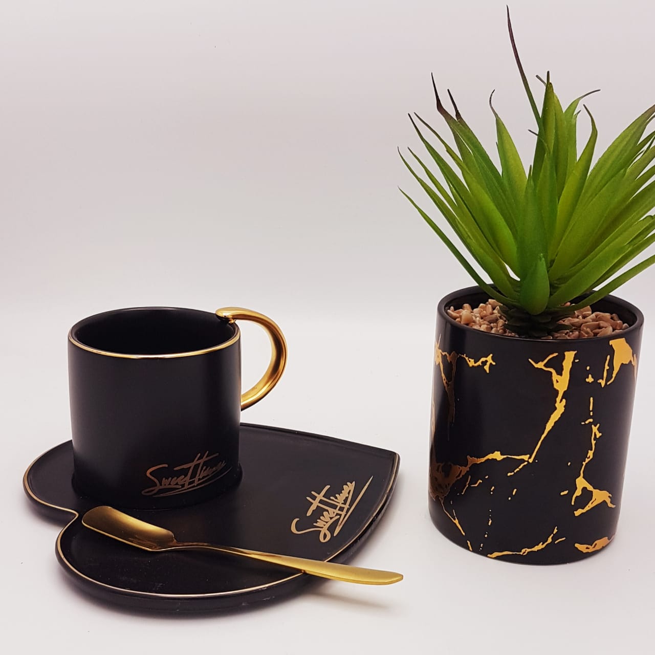 "Sweet Time" Cup Set - waseeh.com