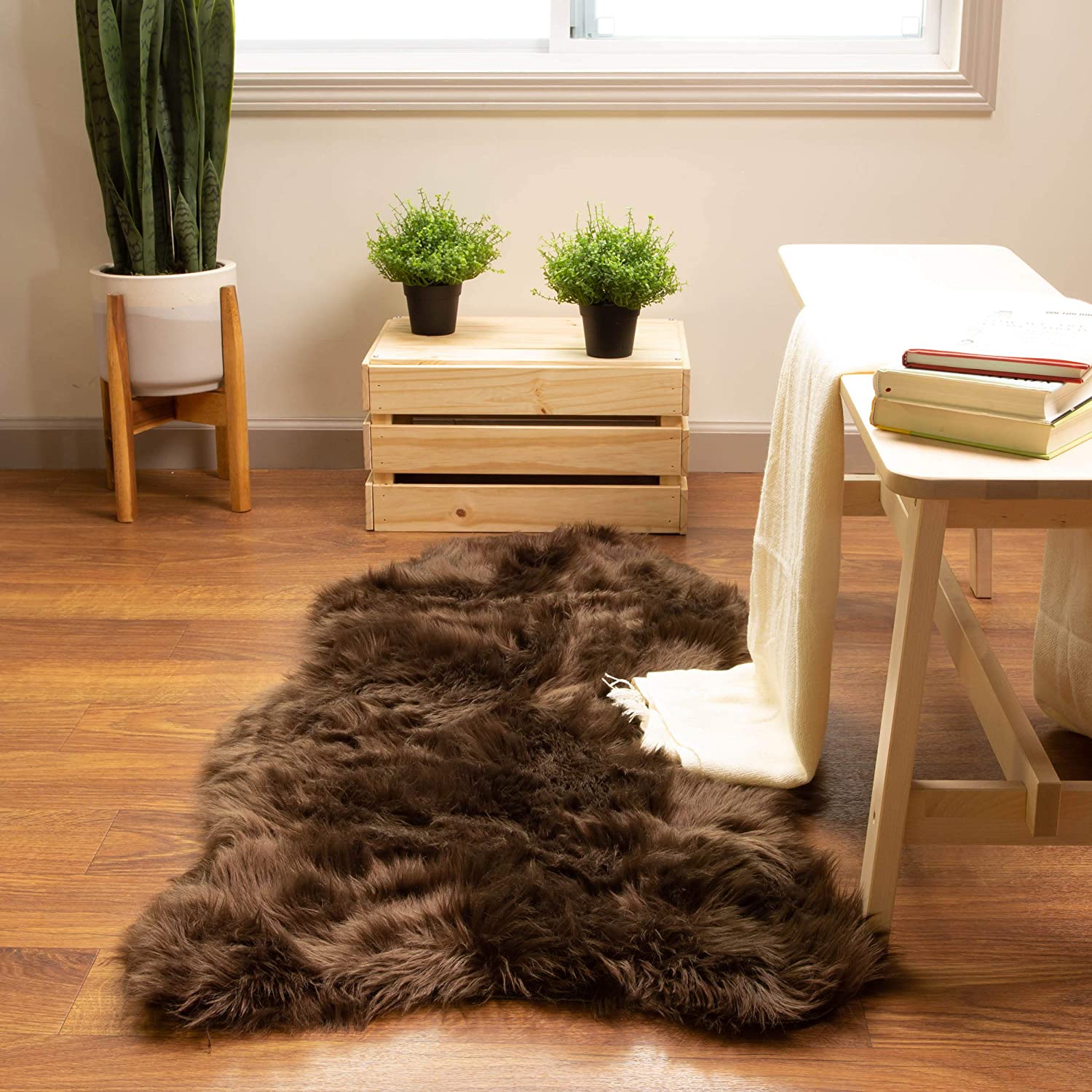 Eary Furry Rugs (3' x 4') - waseeh.com