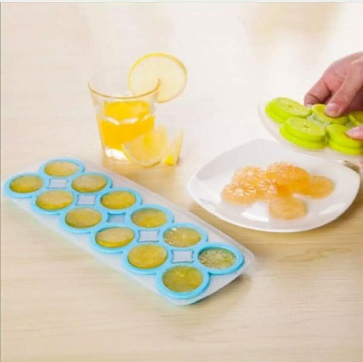 Silicone Ice Cube Tray (12 Grid) - waseeh.com