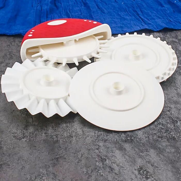 Grooved Wheel Pizza Knife - waseeh.com