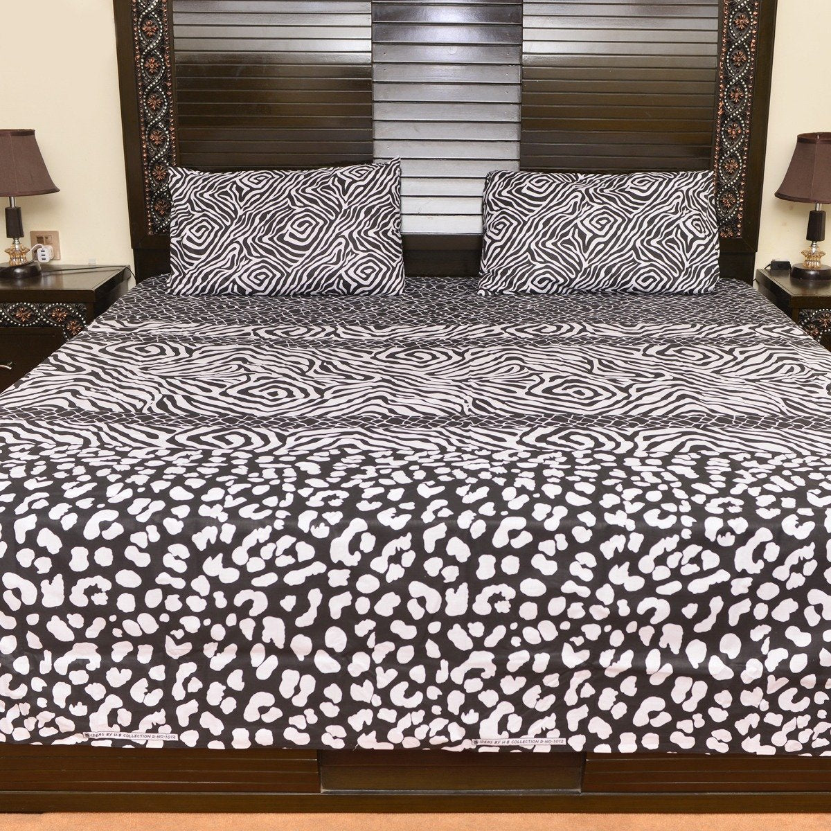White leopard cotton bed sheet with 2 pillow cases - waseeh.com