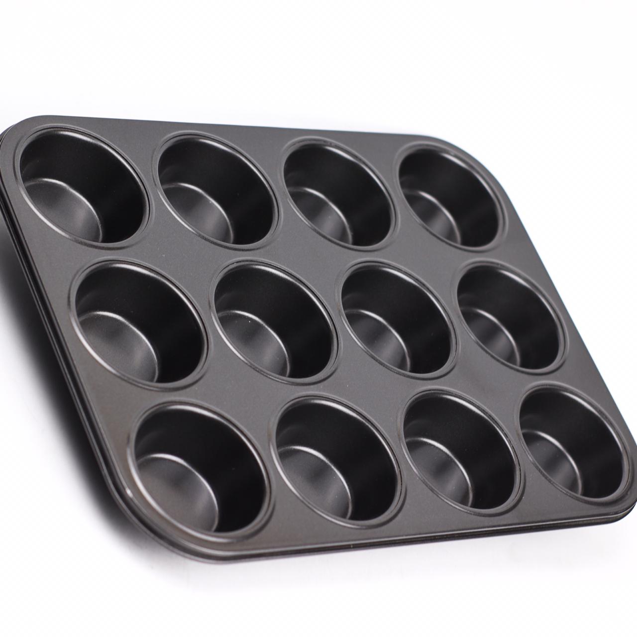 The Muffin Pan (12 Holed) - waseeh.com