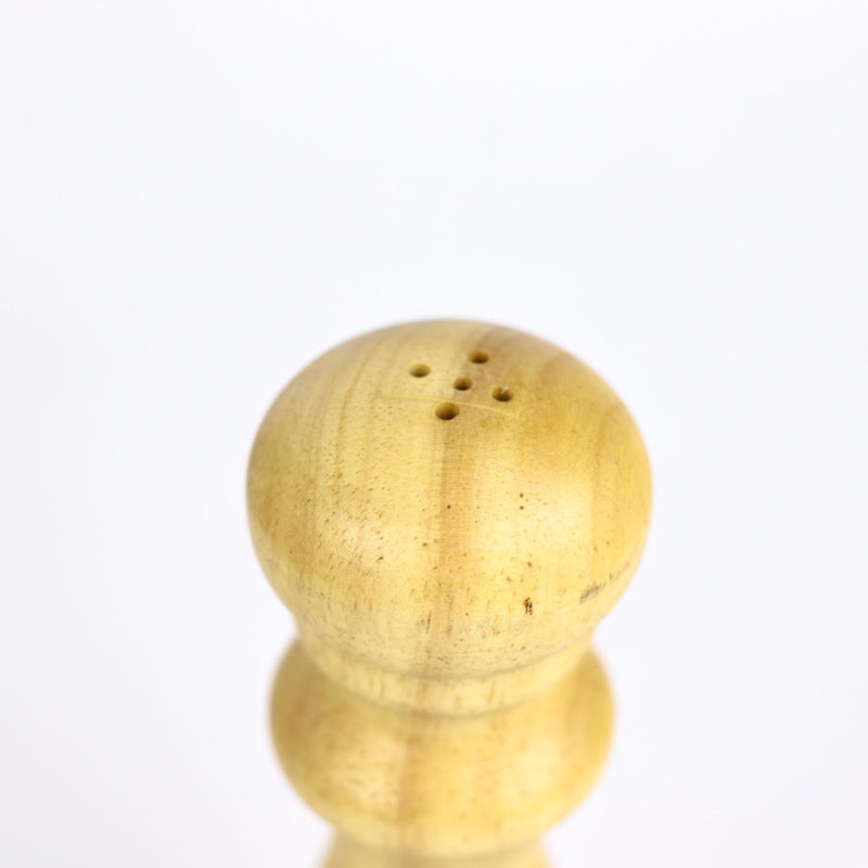 Wooden salt/pepper shaker - waseeh.com