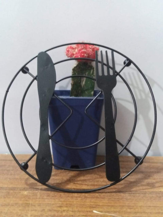 Classy Metal Braizing Support - waseeh.com
