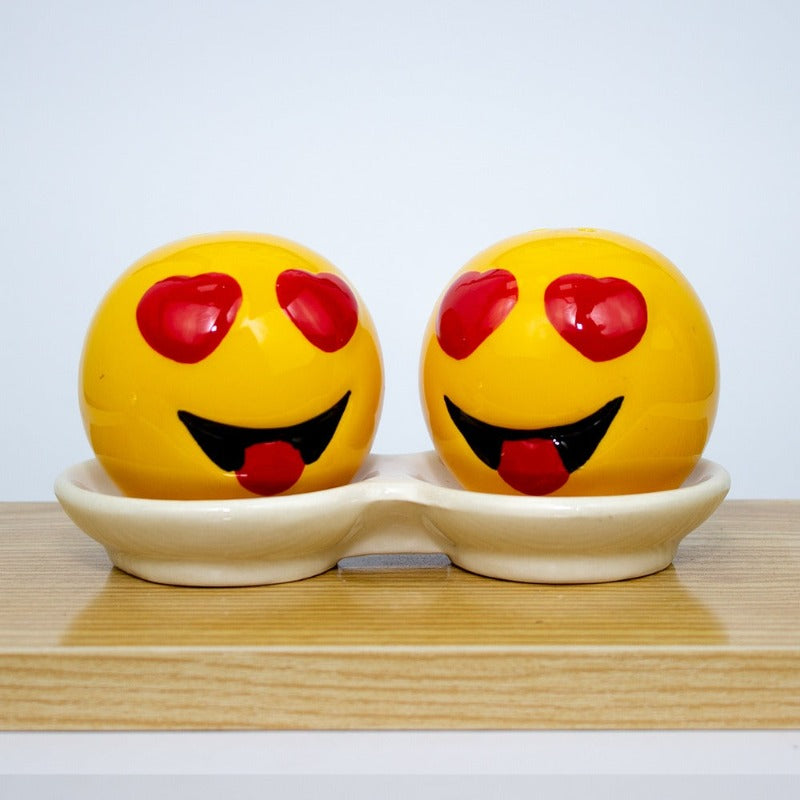 Salt and Pepper Set (Heart Eyes) - waseeh.com