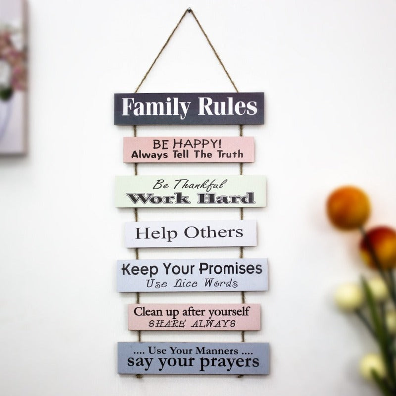 Wall "Familia Rules" Caption Decor - waseeh.com