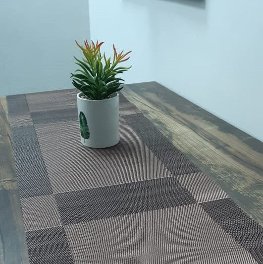 PVC Table runner - waseeh.com