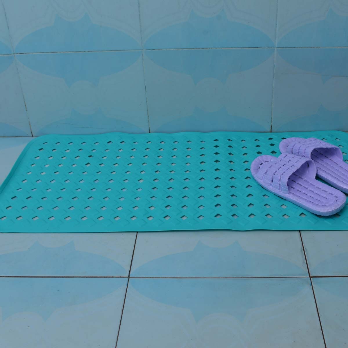 Anti-Slip Mats (Triangle Fix) - waseeh.com