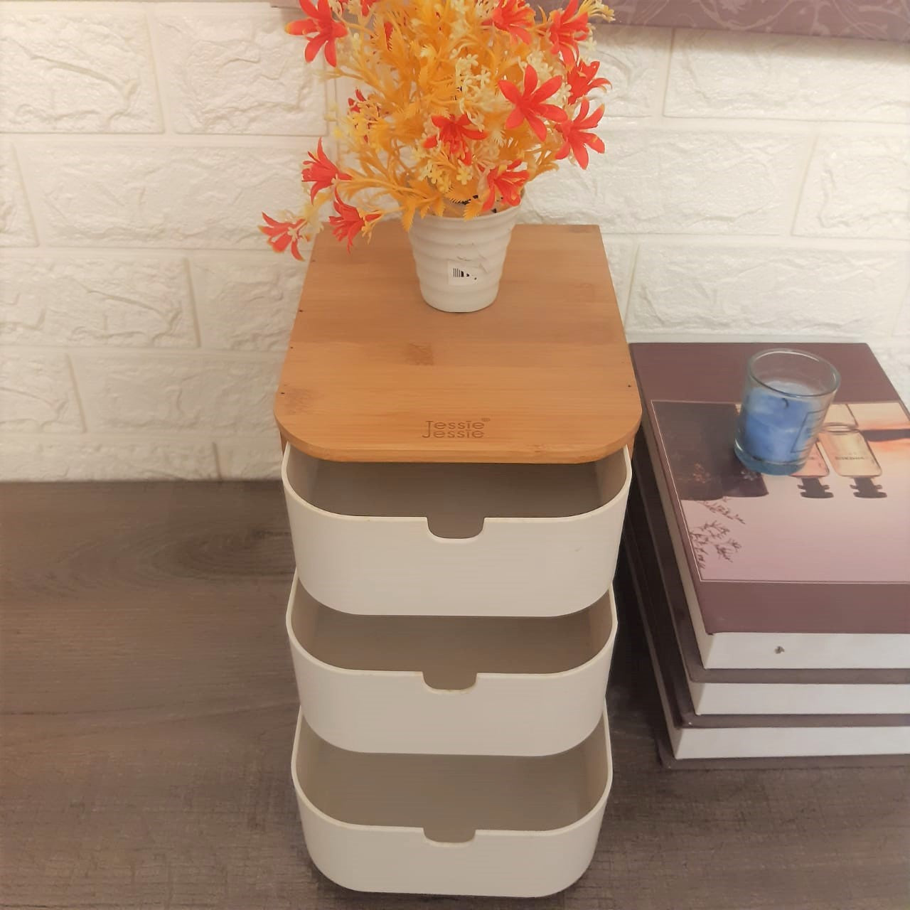 Tessie & Jessie Bamboo Box - waseeh.com