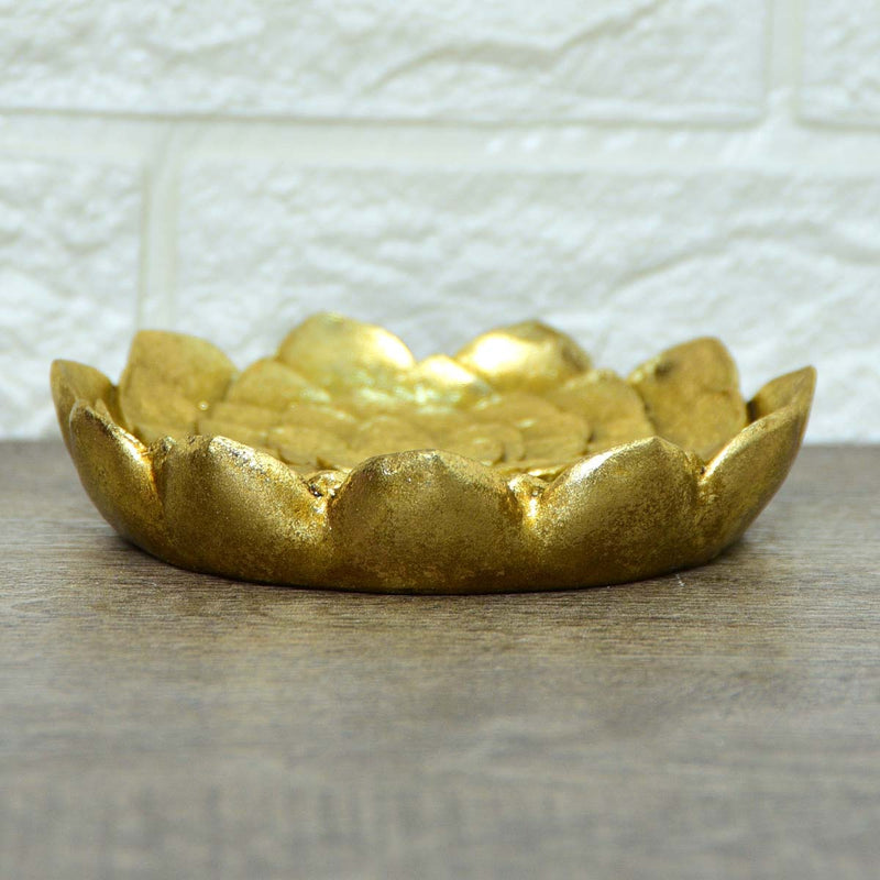 Goldy Flower Plate Decor - waseeh.com