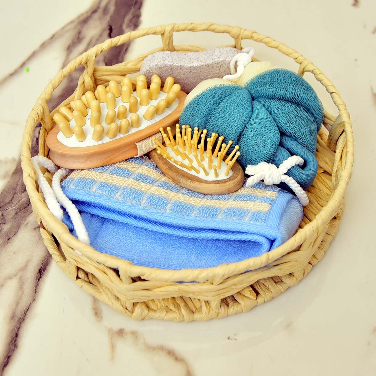 Luxury Bath Gift Set (Round Basket) - waseeh.com