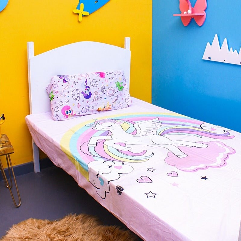 Unicorn "Flying Beauty" Bedsheet - waseeh.com