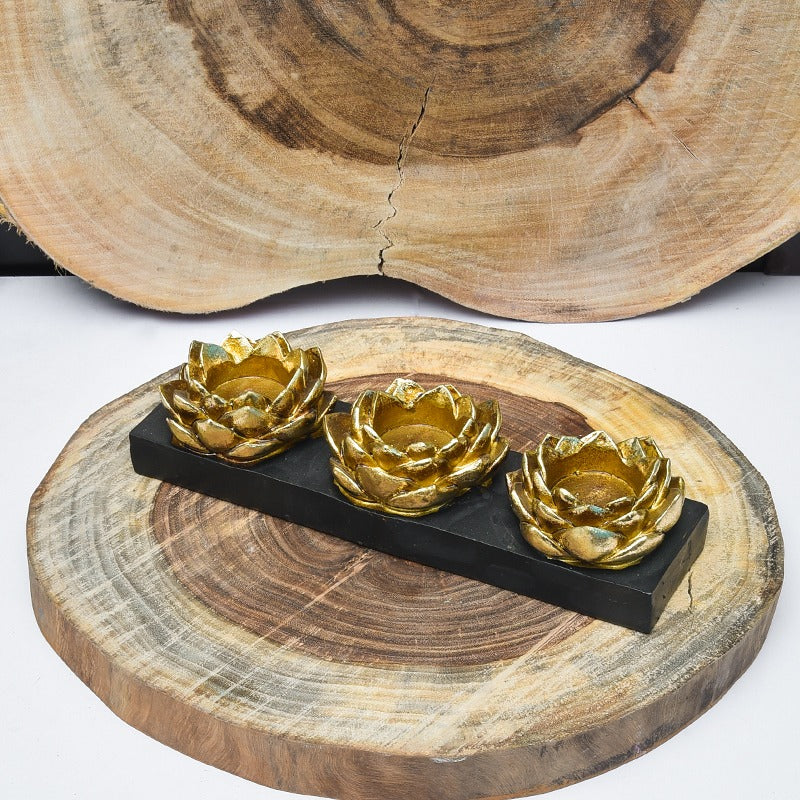 Trio Flower Candle Tray - waseeh.com