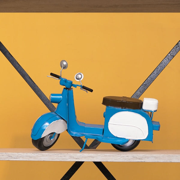 Vintage Vespa Decor - waseeh.com