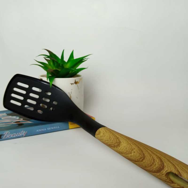 Modern Non-Stick Cooking Spoon - waseeh.com