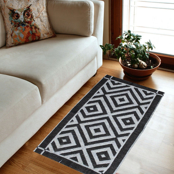 Rhombus - Hand-woven Woolen Rug - Double Seam - 2' x 3' - waseeh.com