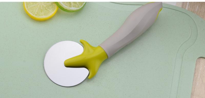 Goodfeer Pizza Cutter - waseeh.com