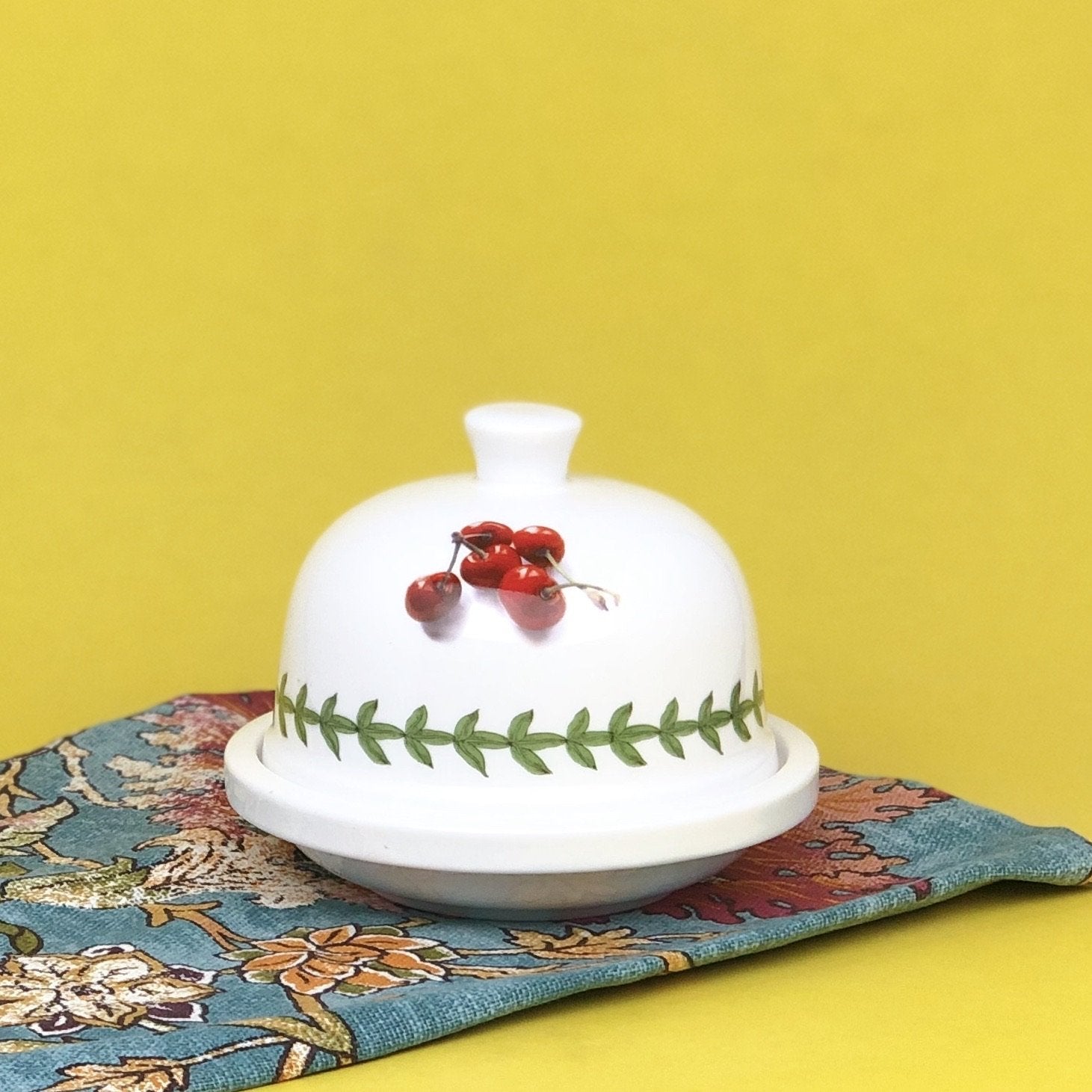Ceramic Butter Cup - waseeh.com