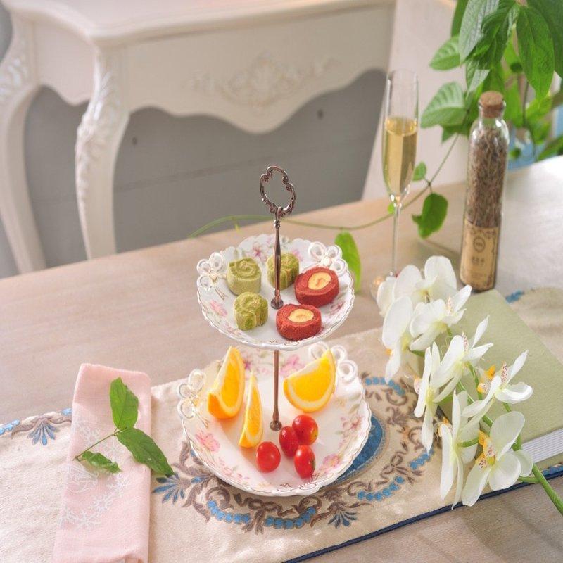 Gold Lining Dessert Tray (2 Tier) - waseeh.com