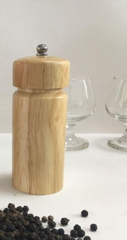 Bottle Shaped Pepper Grinder - waseeh.com