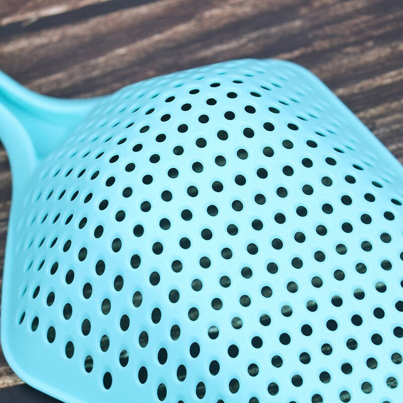 Cooking Scoop Colander - waseeh.com