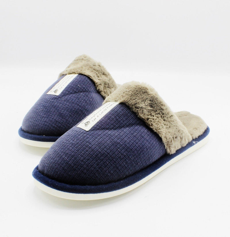 Warm Slippers - waseeh.com